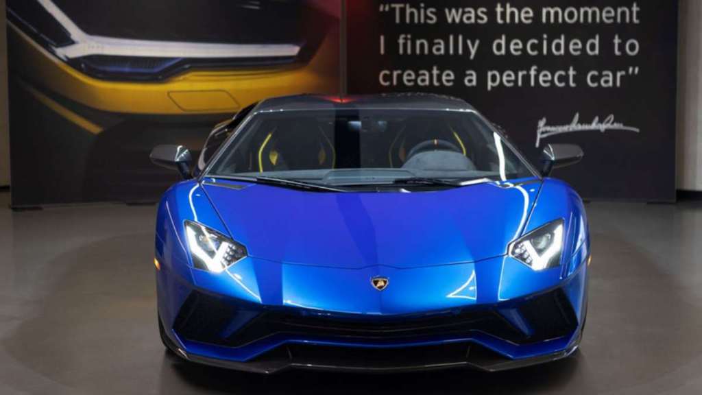 last lamborghini aventador ultimae