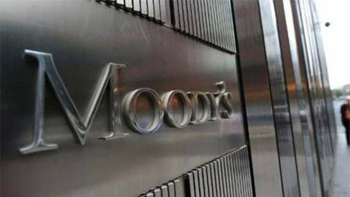 Moody's accords negative credit outlook Moody's accords negative credit outlook