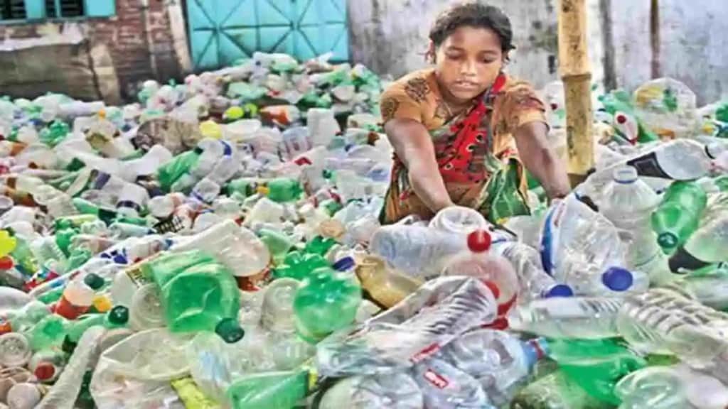 Plastic pollution, Pollution, Queensland University, Research, Climate change, Plastic wastes, Environment, Science