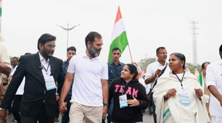 rahul gandhi with Rohith Vemula mother pic
