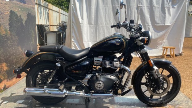 royal enfield super meteor standard