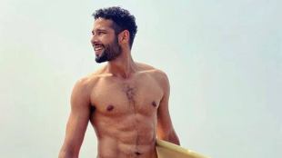 Siddhant Chaturvedi, Siddhant Chaturvedi movies, Siddhant Chaturvedi best film, who is Siddhant Chaturvedi, Gully Boy, Gehraiyaa, Deepika Padukone