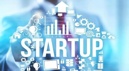 The discussion encompassed various factors, including financial planning, moonlighting, and the significance of domain expertise.
