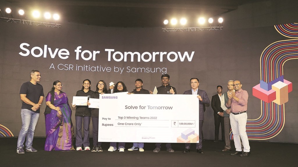 The top three winning teams of the ‘Samsung Solve for Tomorrow’ competition.