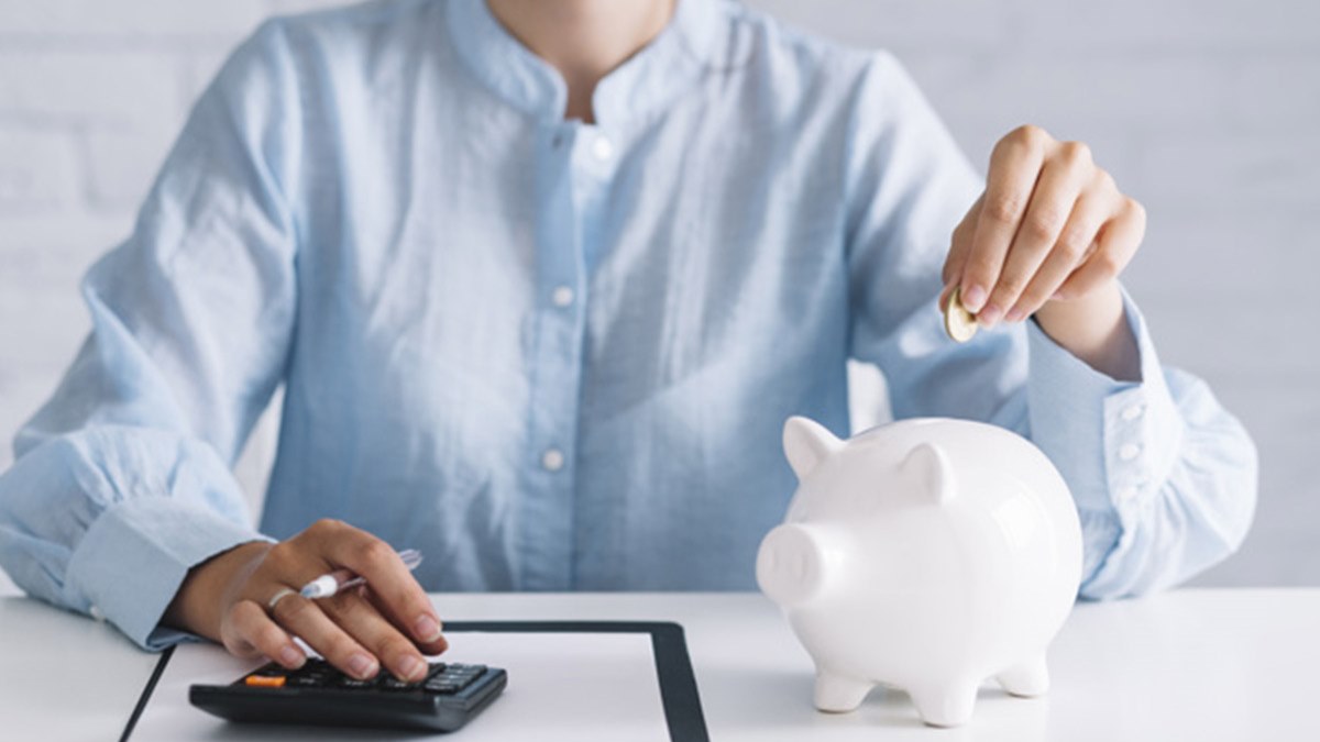 savings, investments, micro investment, fintech, digital technology, micro financing platforms, Desiml, Gullak