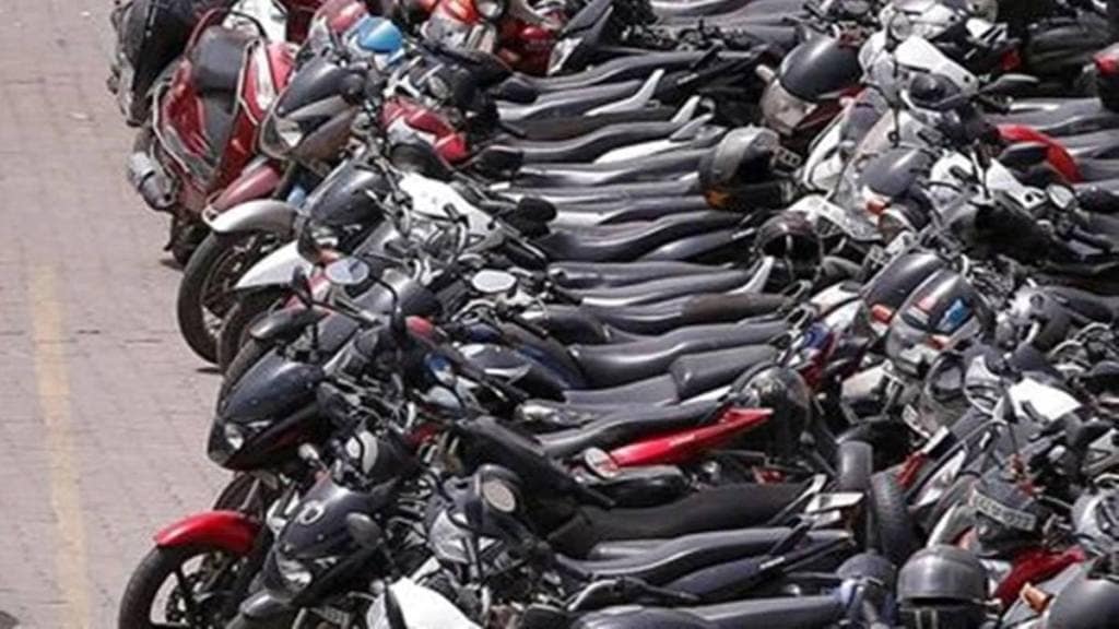 Two-wheelers drag December sales in red, FADA raises redflag on geopolitical headwinds