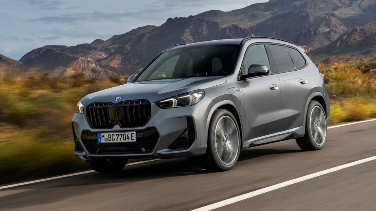 2023-BMW-X1-3