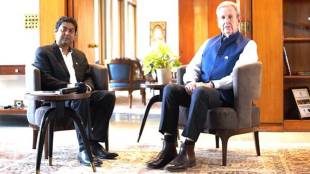 Australia High Commissioner with FE's Manish Kumar Jha 3