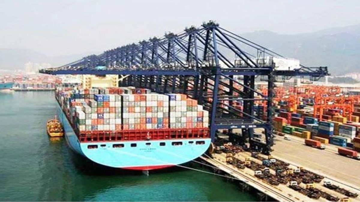 Exports record flat growth at USD 32 billion in November
