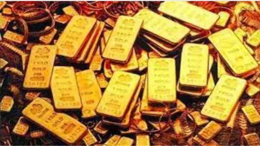Gold rises Rs 205; silver declines Rs 30