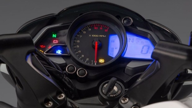 dominar 160 features