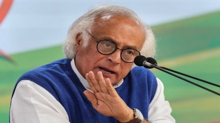 Congress leader Jairam Ramesh addresses a press conference at AICC HQ, in New Delhi, Friday, Dec. 9, 2022. (PTI Photo)
