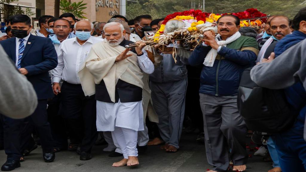 PM Narendra Modi, Hiraba, Hiraben