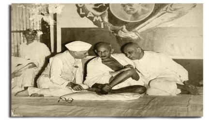 Sardar Patel with Mahatma Gandhi and Pandit Nehru. (Photo: sardarpatel.nvli.in) Sardar Patel with Mahatma Gandhi and Pandit Nehru. (Photo: sardarpatel.nvli.in)