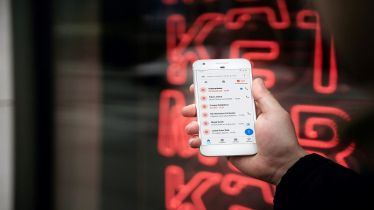 how to identify scam calls, scam calls, fake calls, sbi, scam calls, yeh wrong number hai, scamsters, jamtara, truecaller, Govt Alerts About Fake SMS Fraud Targeting SBI Customers, bank phishing attack helpline, state bank of india