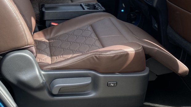 Toyota Innova Hycross seats