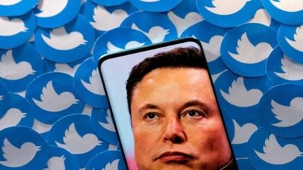 EU warns Musk to beef up Twitter controls ahead of new rules EU warns Musk to beef up Twitter controls ahead of new rules