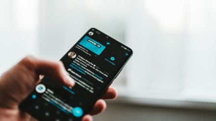 Many companies from General Mills Inc to luxury automaker Audi of America stopped or paused advertising on Twitter since the acquisition
