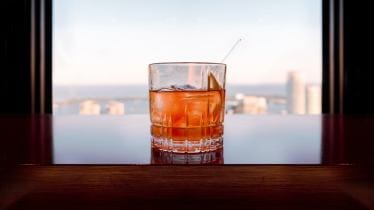 cocktail, cocktail ice, cocktail garnishing, importance of ice in whisky, whisky, rum, bacardi, best alcohol, lifestyle