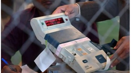 Pandey and other SP legislators alleged that people in Rampur Sadar were not allowed to vote and were beaten with sticks so that they would not come out. (IE)