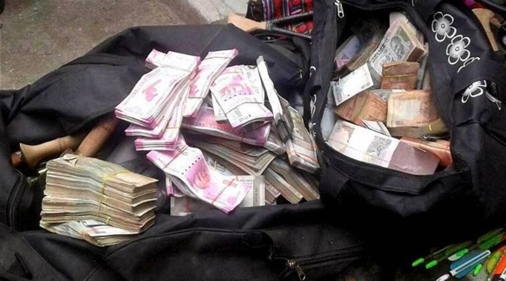 cash seized, gujarat polls