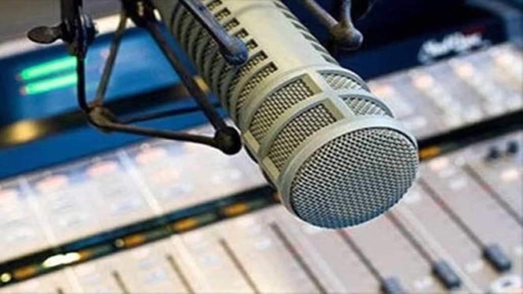 FM radio, FM songs, Broadcasting, Ministry of Information and Broadcasting, FM channels, AIR Programme, Entertainment