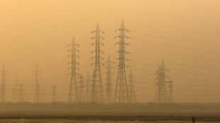 Adani Group, Reliance Industries, PSU, Power Finance Corp, REC, SJVN, Damodar Valley Corp, Lanco Amarkantak, Chhattisgarh