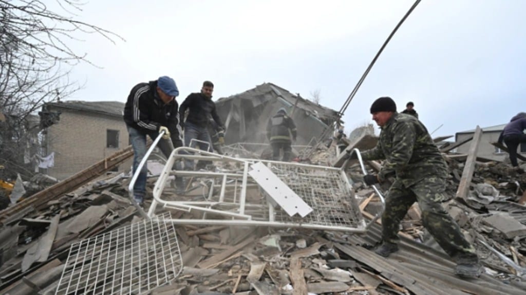 The Russian economy is grappling with a high inflation rate of 12.9%, which is affecting consumers hard. (File photo: Reuters)