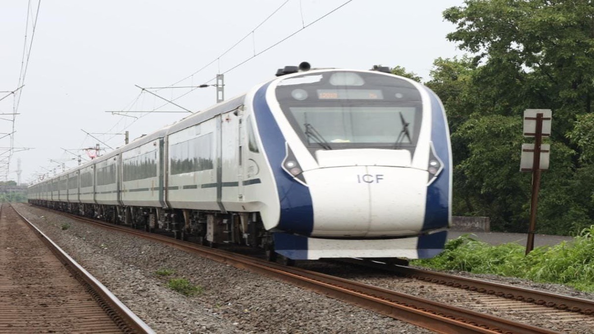 Secunderabad - Visakhapatnam Vande Bharat, Secunderabad - Visakhapatnam Vande Bharat express, Secunderabad - Visakhapatnam Vande Bharat fare, Secunderabad - Visakhapatnam Vande Bharat express route, Secunderabad - Visakhapatnam Vande Bharat express time table, Secunderabad - Visakhapatnam Vande Bharat express fare, Secunderabad - Visakhapatnam Vande Bharat booking, Secunderabad - Visakhapatnam Vande Bharat booking number, Secunderabad - Visakhapatnam Vande Bharat booking online, Secunderabad - Visakhapatnam Vande Bharat booking time, Secunderabad - Visakhapatnam Vande Bharat booking status, vande Bharat, vande Bharat train, vande Bharat train route, vande Bharat express train, south central railway, east coast railway, new vande bharat train,