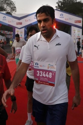 Parth Jindal scion of JSW Group at Mumbai Marathon. He is the youngest child of Sajjan and Sangita Jindal. (Express Photo by Amit Chakravarty)