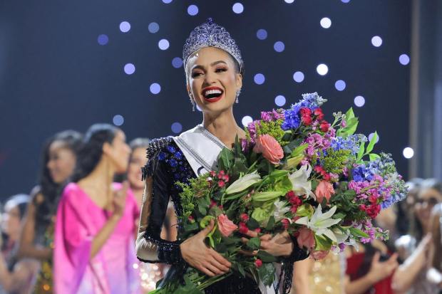 Miss U.S. R'Bonney Gabriel reacts after being crowned Miss Universe during the 71st Miss Universe pageant in New Orleans, Louisiana, U.S. January 14, 2023.  (REUTERS Image)