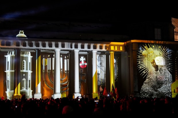 View of light illumination as Vilnius celebrating 700th anniversary (Reuters photo)