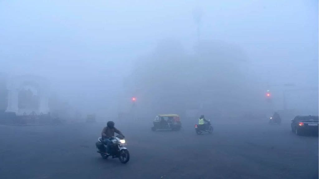 Air pollution Delhi govt bans plying of BS-III petrol, BS-IV diesel vehicles till Friday Air pollution Delhi govt bans plying of BS-III petrol, BS-IV diesel vehicles till Friday