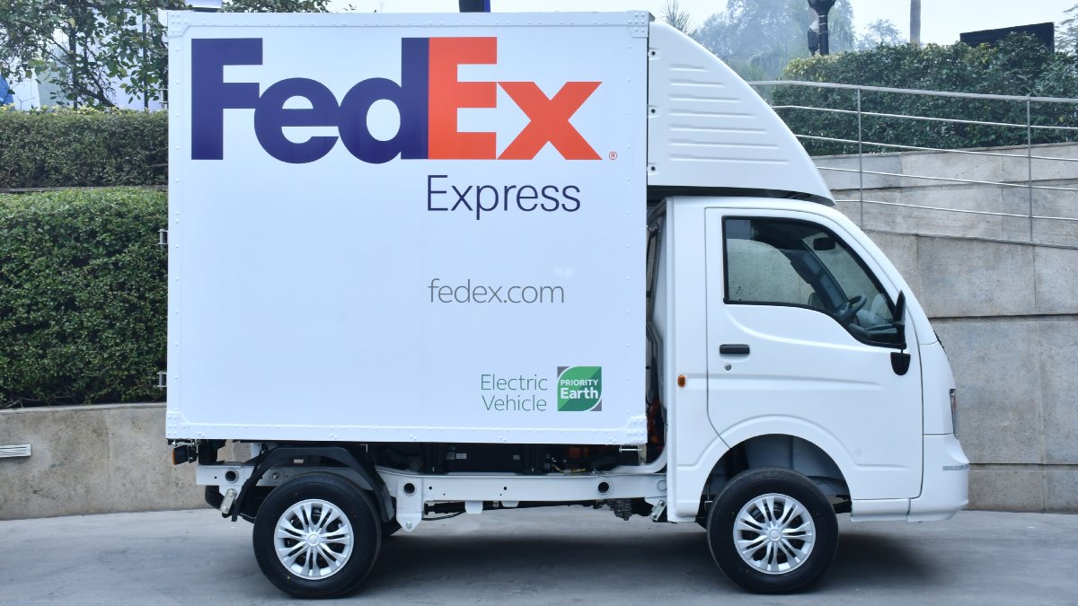 FedEx | Tata Ace EV FedEx | Tata Ace EV