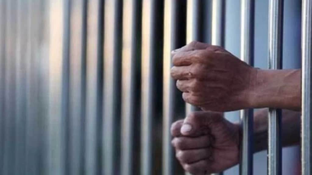 Drugs worth Rs 1 cr seized from Navi Mumbai house, 16 Nigerians held