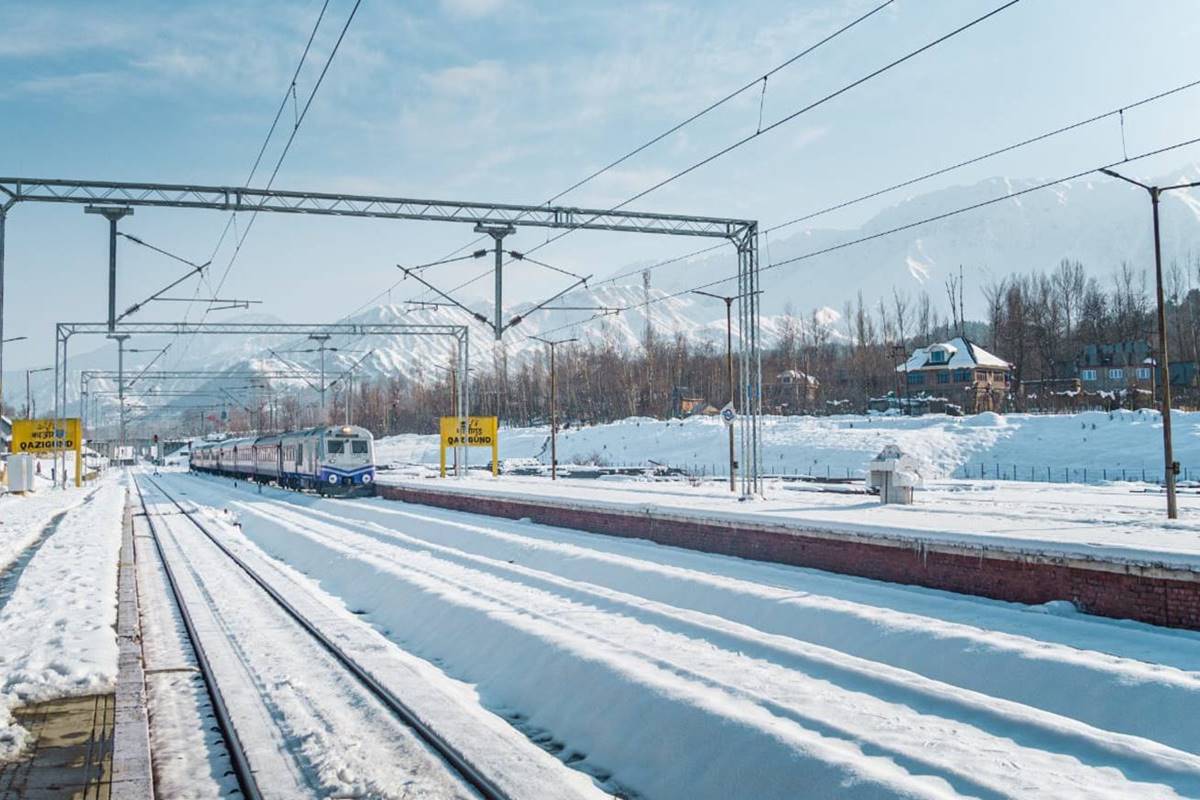 Here are some more eye-catching photos from the state. (Image courtesy: Ministry of Railways)