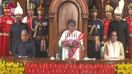 President Droupadi Murmu addressing both Houses. 