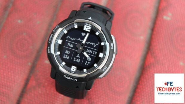 Garmin Instinct Crossover