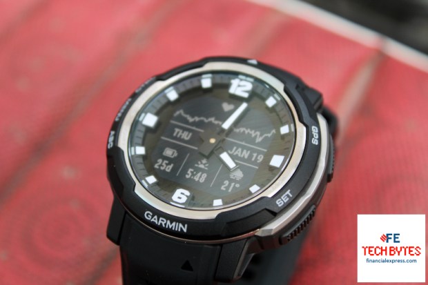 Garmin Instinct Crossover