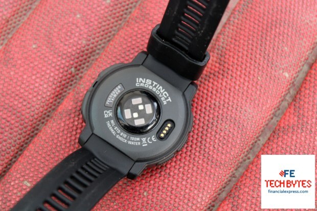 Garmin Instinct Crossover