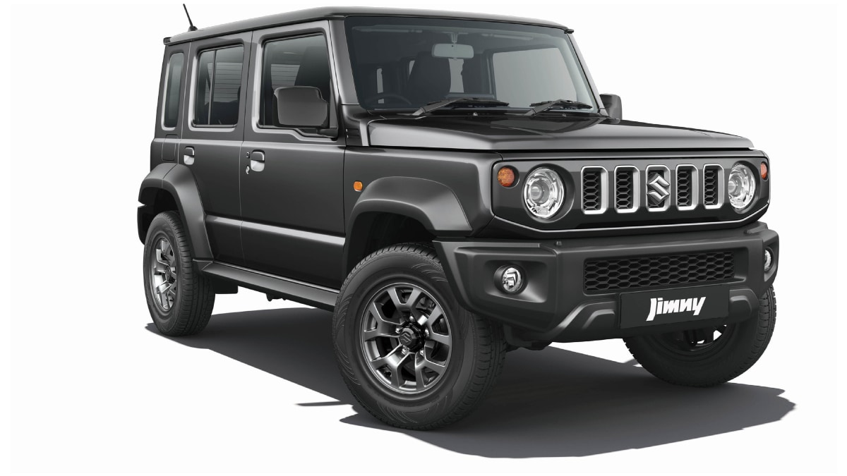Here we have the Granite Gray paint scheme of this hard-core off-roading SUV.