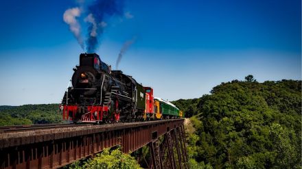 No fare or freight hike seen in rail Budget No fare or freight hike seen in rail Budget