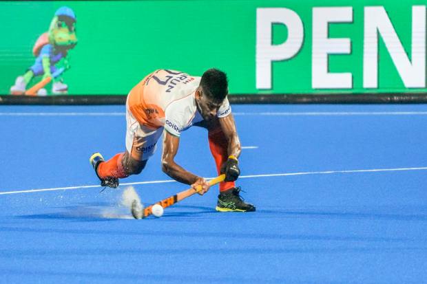 Bhubaneswar: India's Varun Kumar attempts a drag flick at the goalmouth during an unsuccessful penalty corner attempt against New Zealand, in the 2023 Men's FIH Hockey World Cup match in Bhubaneswar, Sunday, Jan. 22, 2023. (PTI Photo/Gurinder Osan)