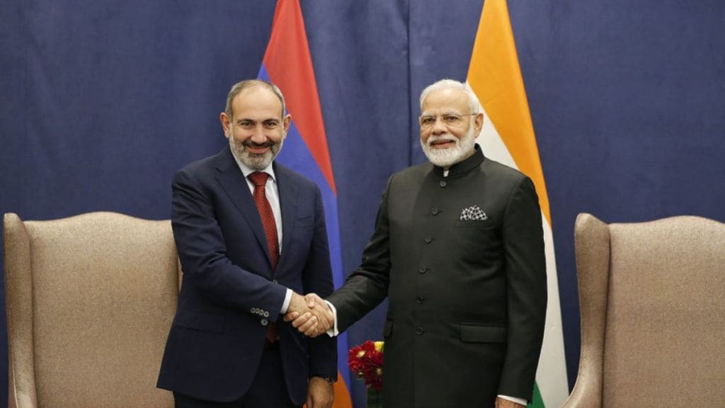 Prime Minister Nikol Pashinyan meets with India’s Prime Minister Narendra Modi