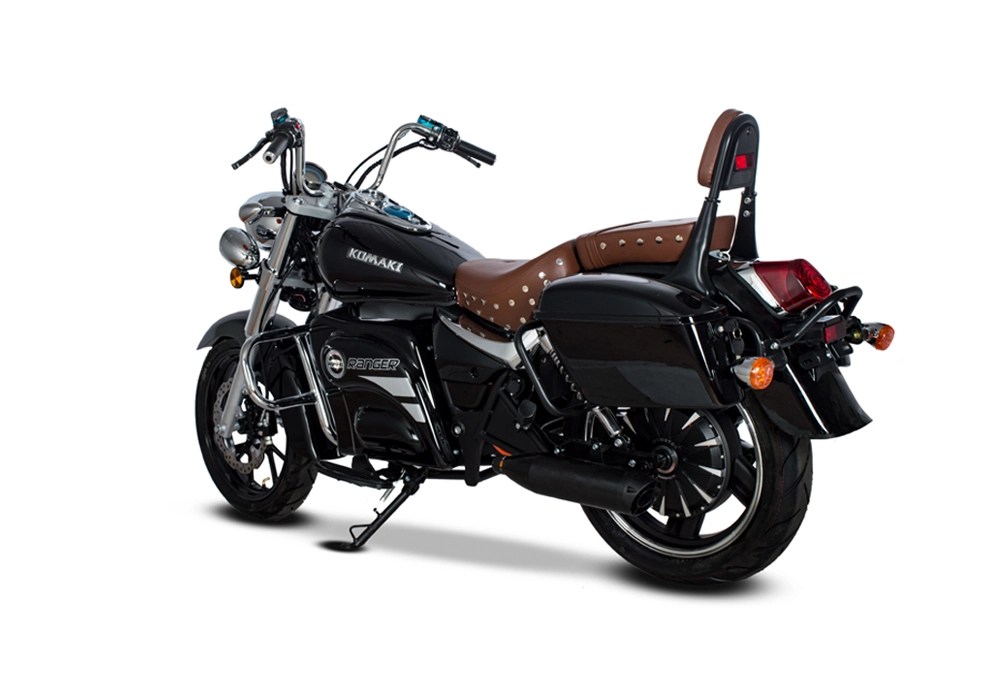 The Komaki ranger, an electric cruiser. Powered by a 4kWh battery pack and an electric motor which is good enough to churn out 5.3bhp. It cost around 1.74 lakh (ex-showroom).