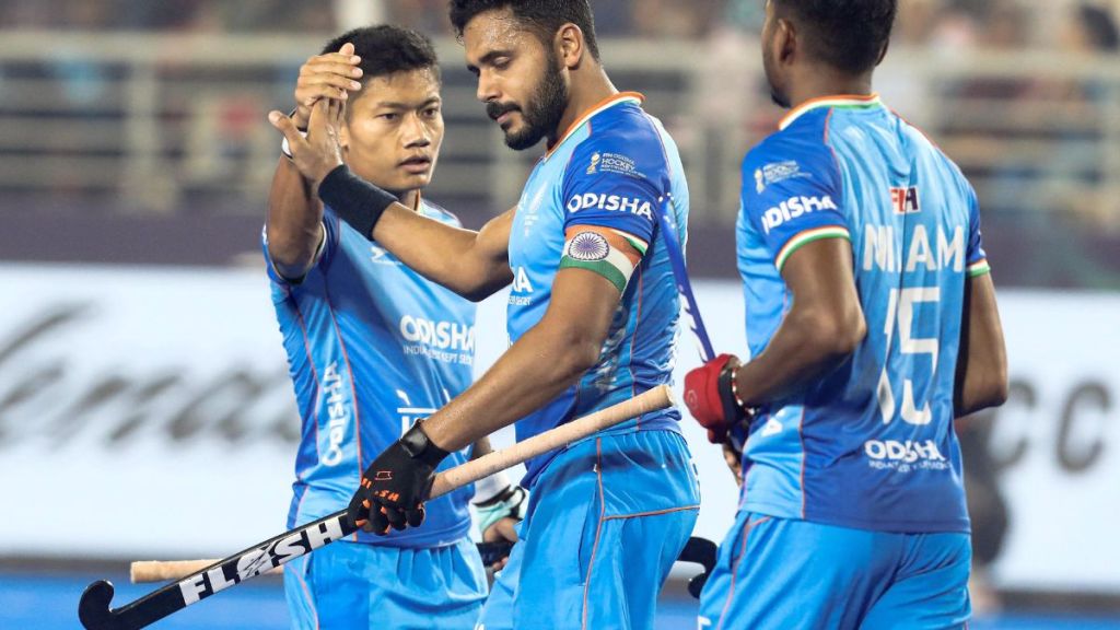 Ringside view by Tushar Bhaduri Mirror to Indian frailties (1)