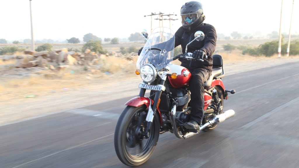 Royal Enfield Super Meteor 650 Review