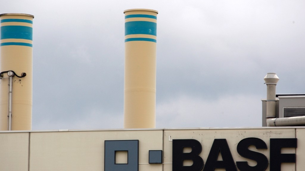 Indonesia says BASF, Eramet near $ 2.6 billion deal to process nickel for EV batteries