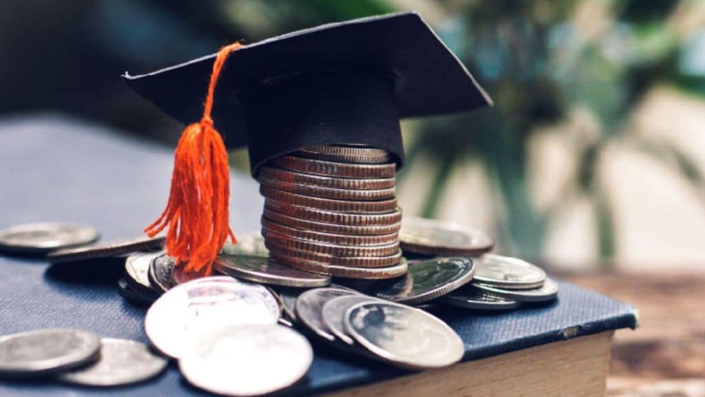 The company has partnered with institutions such as IIT Delhi, IIT Roorkee, IIT Madras, Manipal University, Amity University, Thapar University, Delhi Public School, among others.