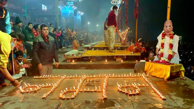 Ganga Seva Nidhi paid tribute to Prime Minister Narendra Modi's mother Heeraben Modi by lighting lamps during the Ganga Aarti at Dashashwamedh Ghat, in Varanasi. 